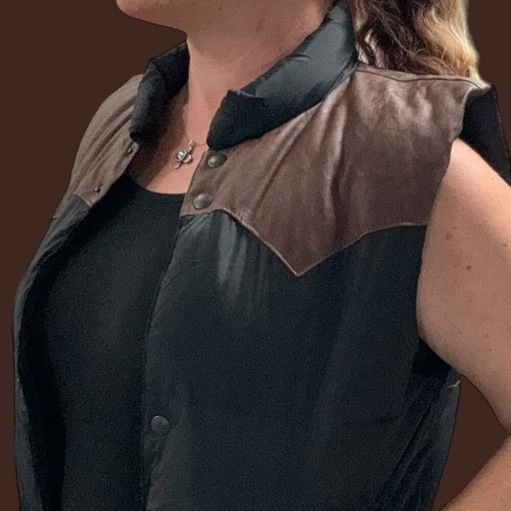 Brown Leather Black Vest Yoke Black Night XXL 14-16. ALSO Fits Adults Gap - Picture 10 of 16